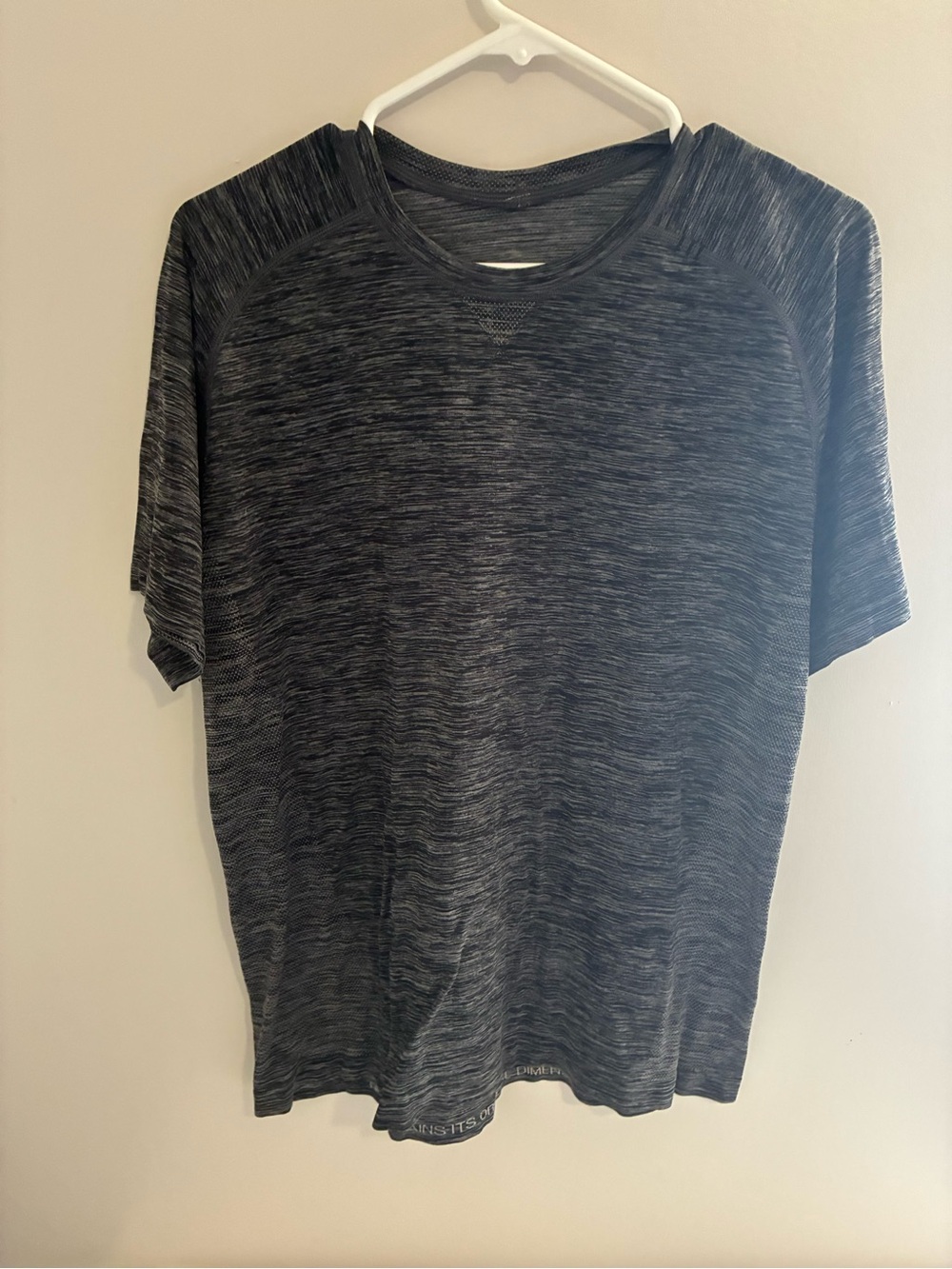 Mens Lululemon Short Sleeve Workout Shirt